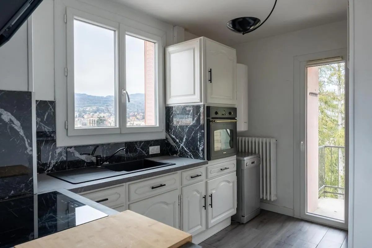 T3 Lumineux - 4 Personnes - Parking Et Wi-Fi Apartment Gap 0*,  France